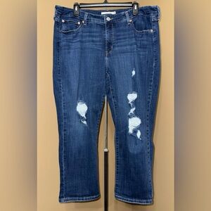 LEVI’S BOYFRIEND Classic Dark Blue Distressed Women’s Jeans. Size 18W.